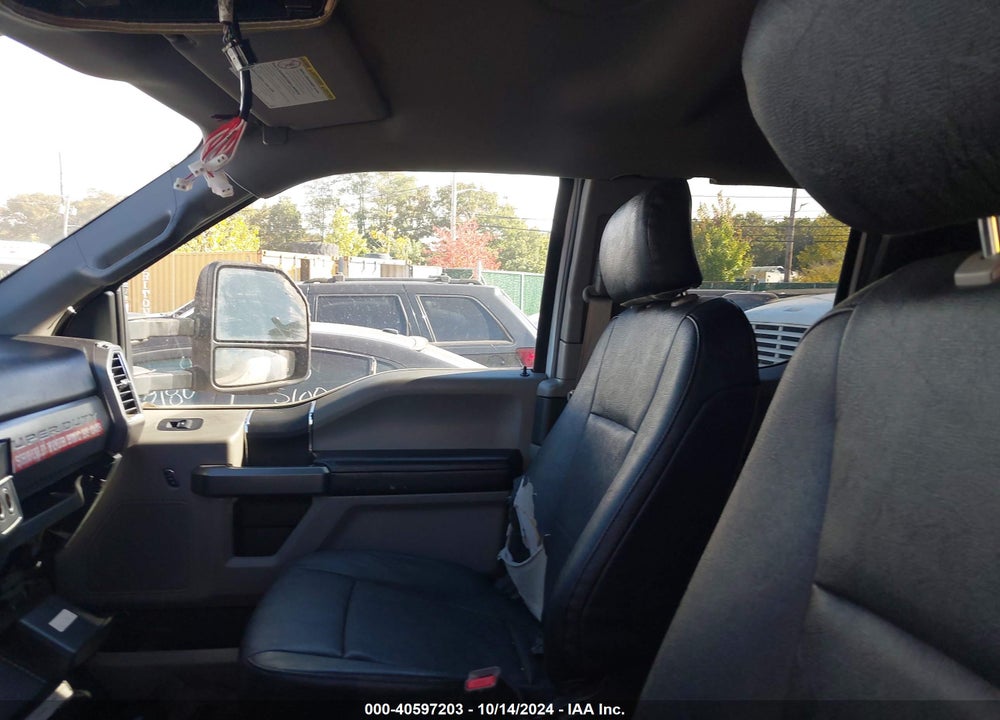 2017 FORD F-550 CHASSIS XLT VIN: 1FD0X5HT6HEE49393