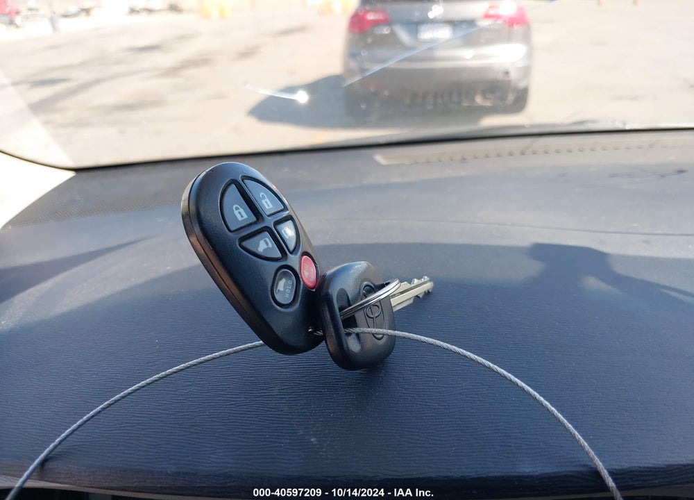 2013 TOYOTA SIENNA SE 8 PASSENGER VIN: 5TDXK3DC5DS310226