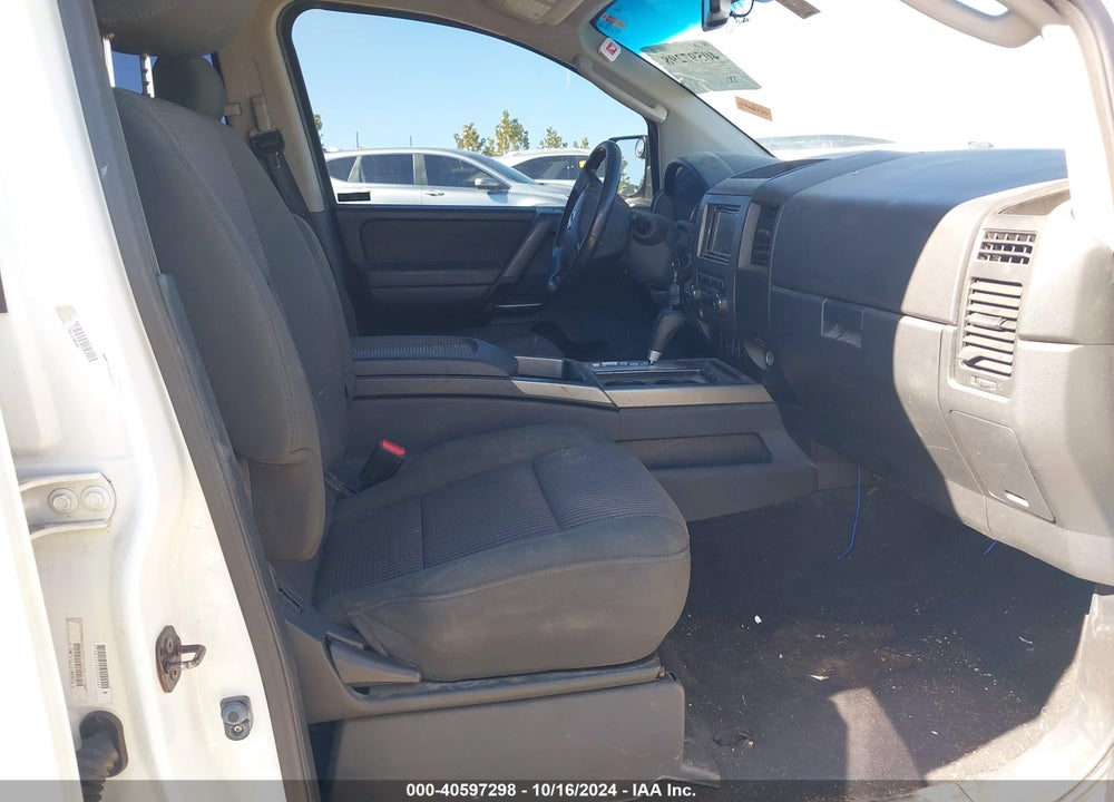 2011 NISSAN TITAN SV VIN: 1N6BA0EC9BN318193