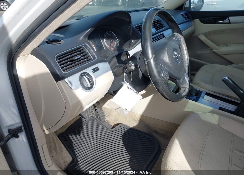2012 VOLKSWAGEN PASSAT 2.5L SE VIN: 1VWBP7A36CC010294