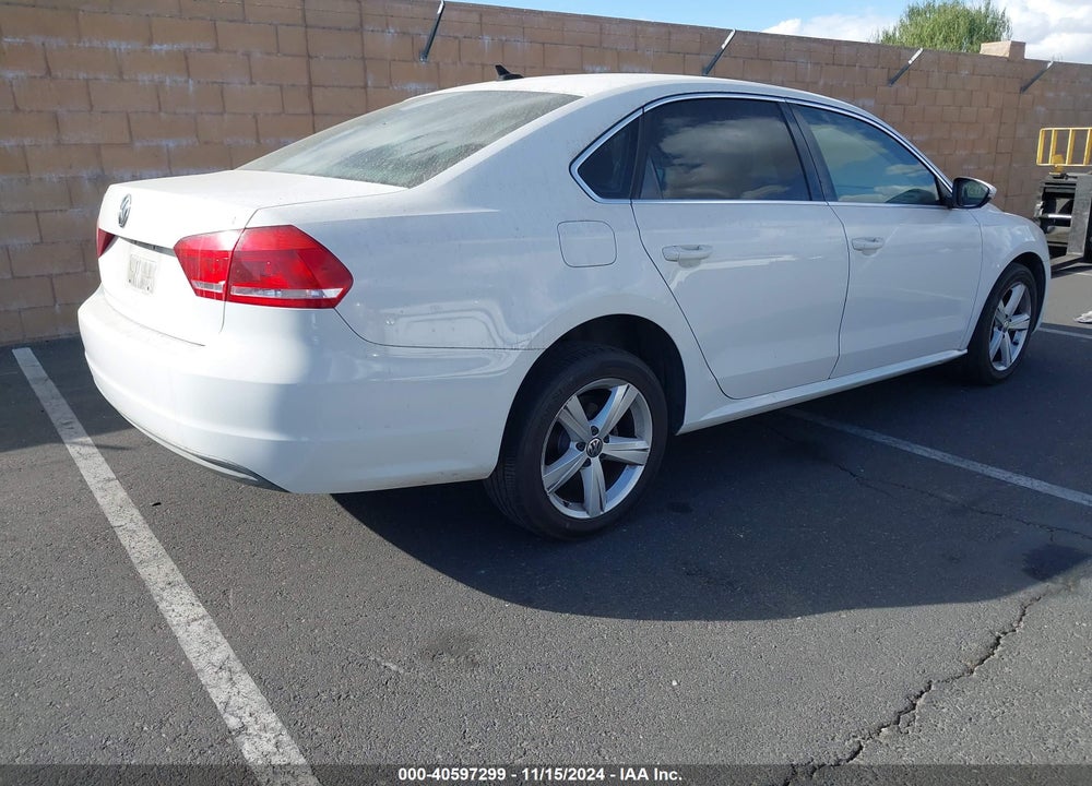 2012 VOLKSWAGEN PASSAT 2.5L SE VIN: 1VWBP7A36CC010294