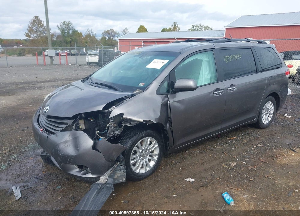 2011 TOYOTA SIENNA XLE V6 VIN: 5TDYK3DC6BS146468