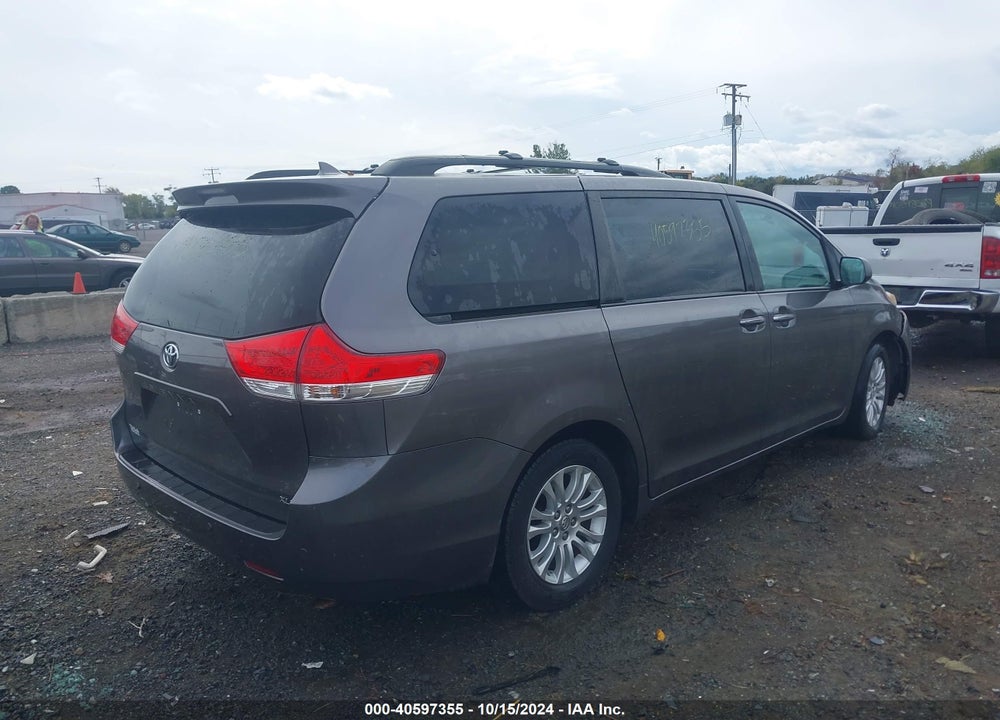 2011 TOYOTA SIENNA XLE V6 VIN: 5TDYK3DC6BS146468