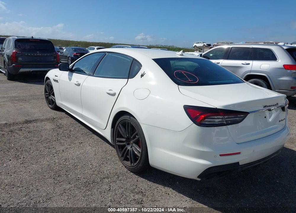 2022 MASERATI QUATTROPORTE MODENA VIN: ZAM56YPM7N1380821