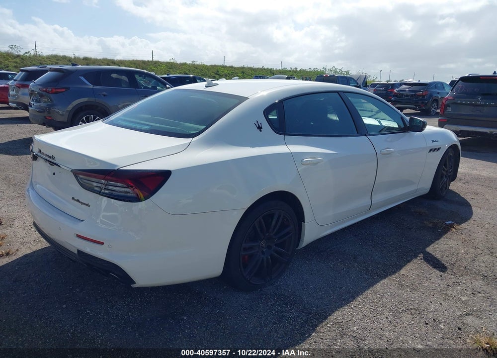 2022 MASERATI QUATTROPORTE MODENA VIN: ZAM56YPM7N1380821
