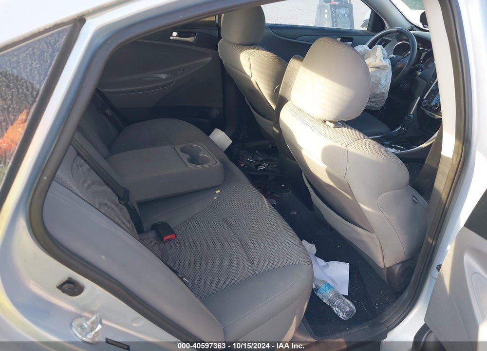 2014 HYUNDAI SONATA GLS VIN: 5NPEB4AC0EH823649