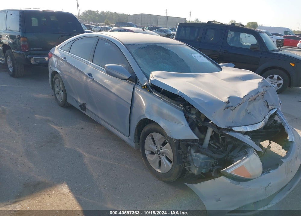 2014 HYUNDAI SONATA GLS VIN: 5NPEB4AC0EH823649