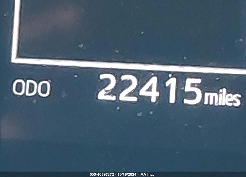 2021 TOYOTA CAMRY LE VIN: 4T1C11AK8MU556776