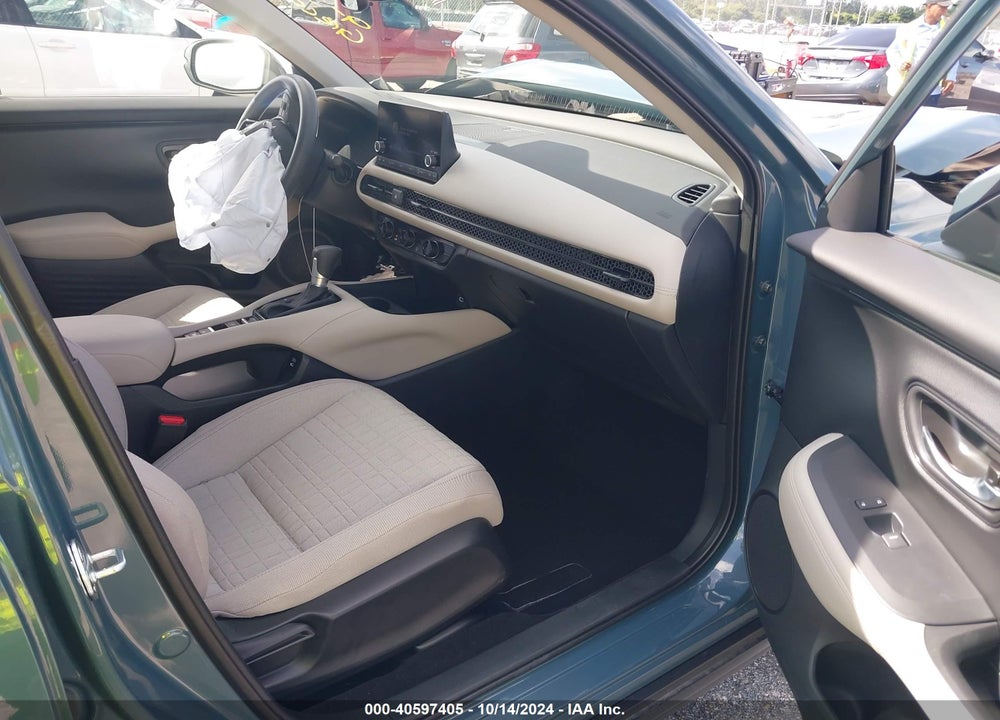 2025 HONDA HR-V 2WD LX VIN: 3CZRZ1H37SM713053