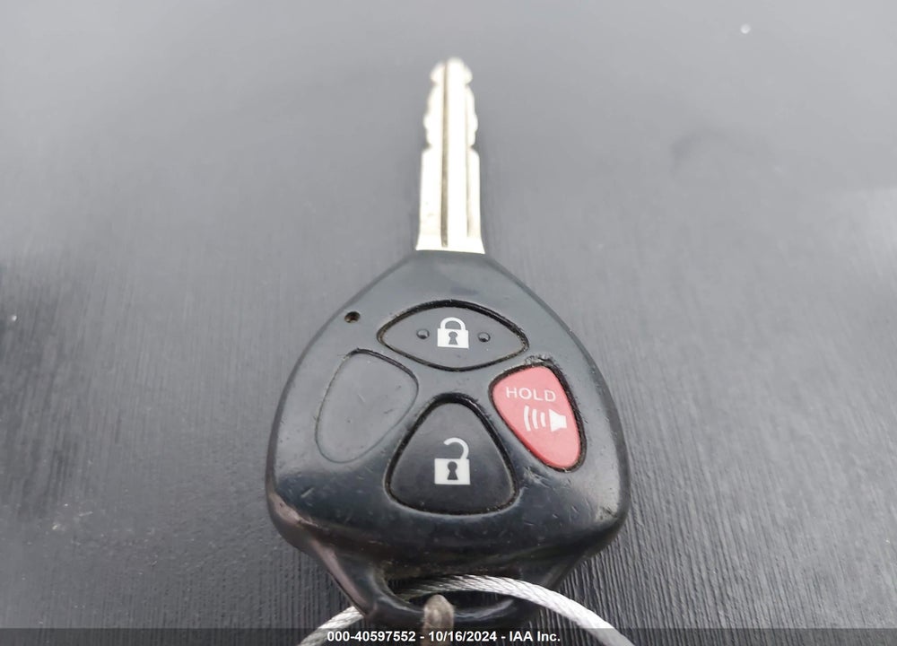 2012 TOYOTA YARIS LE VIN: JTDKTUD34CD523739