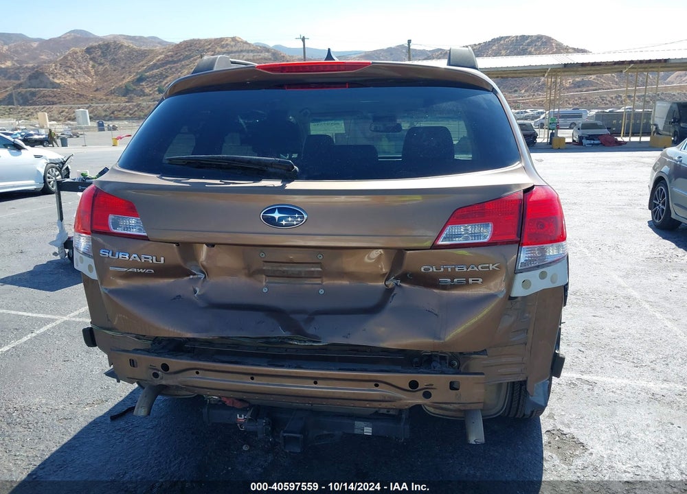 2013 SUBARU OUTBACK 3.6R LIMITED VIN: 4S4BRDKCXD2231216