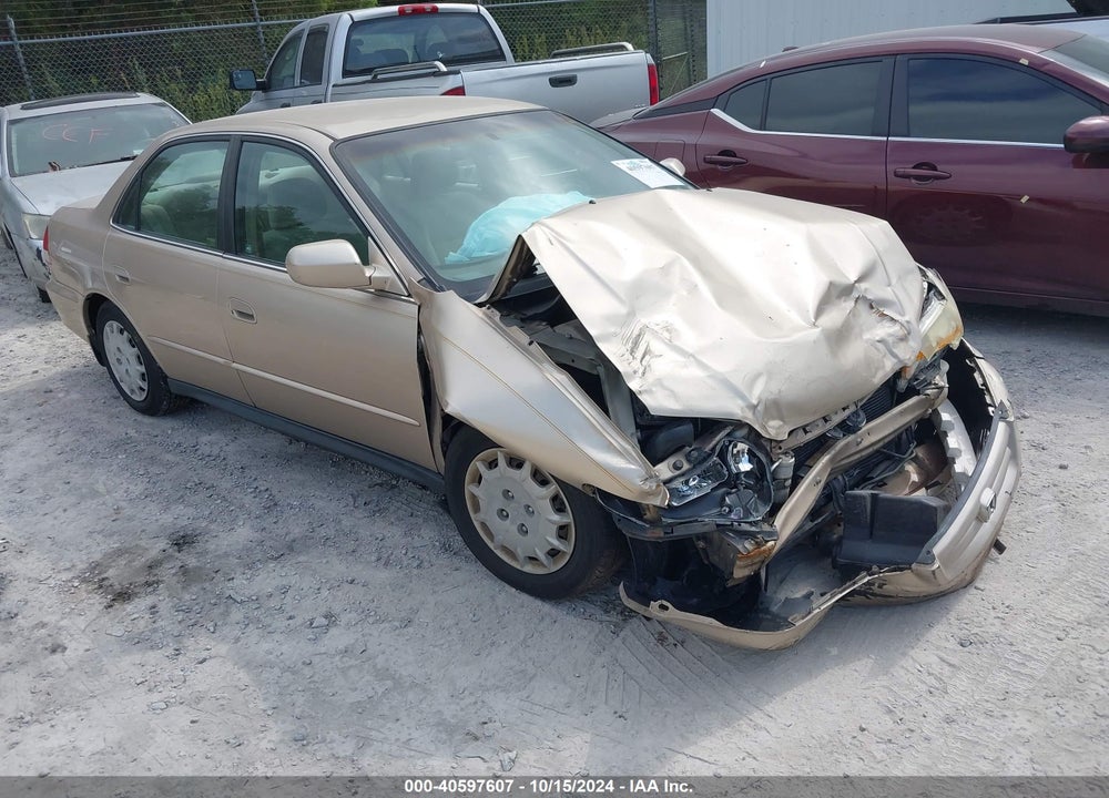 2001 HONDA ACCORD 2.3 LX VIN: 1HGCG56411A066098