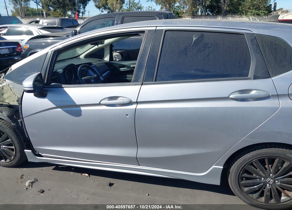 2018 HONDA FIT SPORT VIN: 3HGGK5G6XJM733950