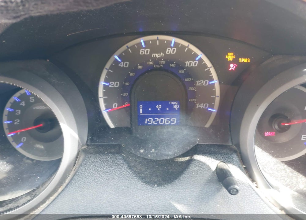 2011 HONDA FIT VIN: JHMGE8H35BS004306