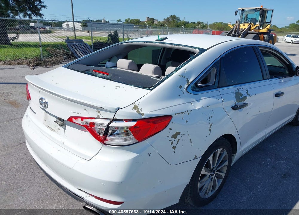 2016 HYUNDAI SONATA SE VIN: 5NPE24AF9GH428558