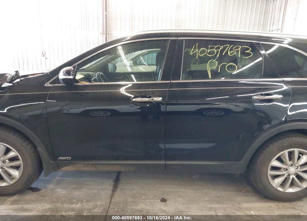 2017 KIA SORENTO 2.4L LX VIN: 5XYPGDA30HG268837