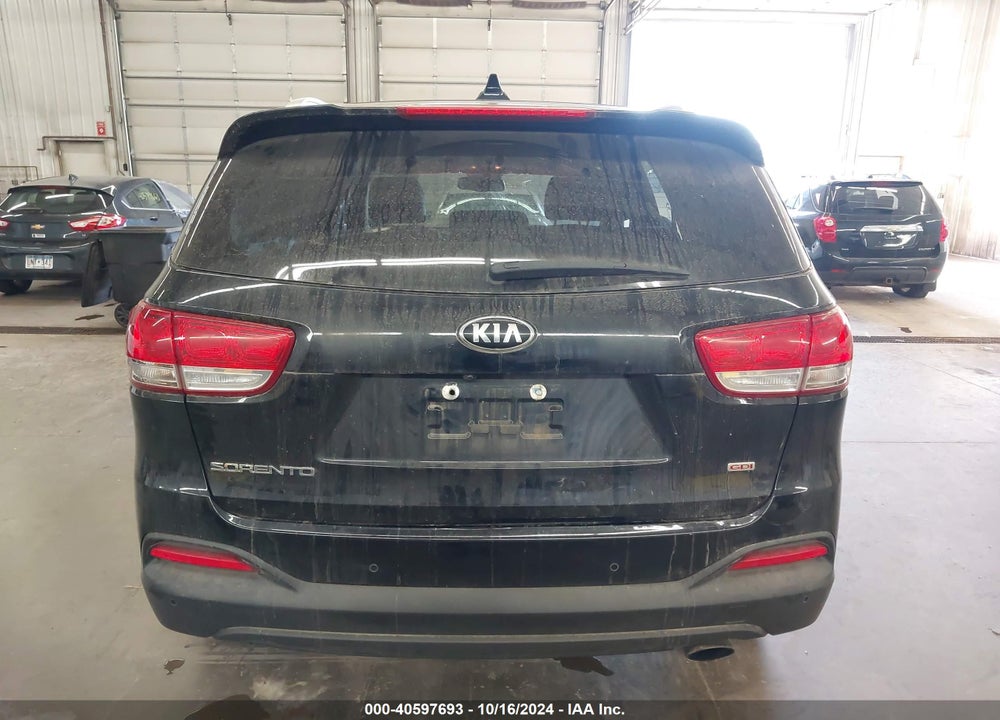 2017 KIA SORENTO 2.4L LX VIN: 5XYPGDA30HG268837