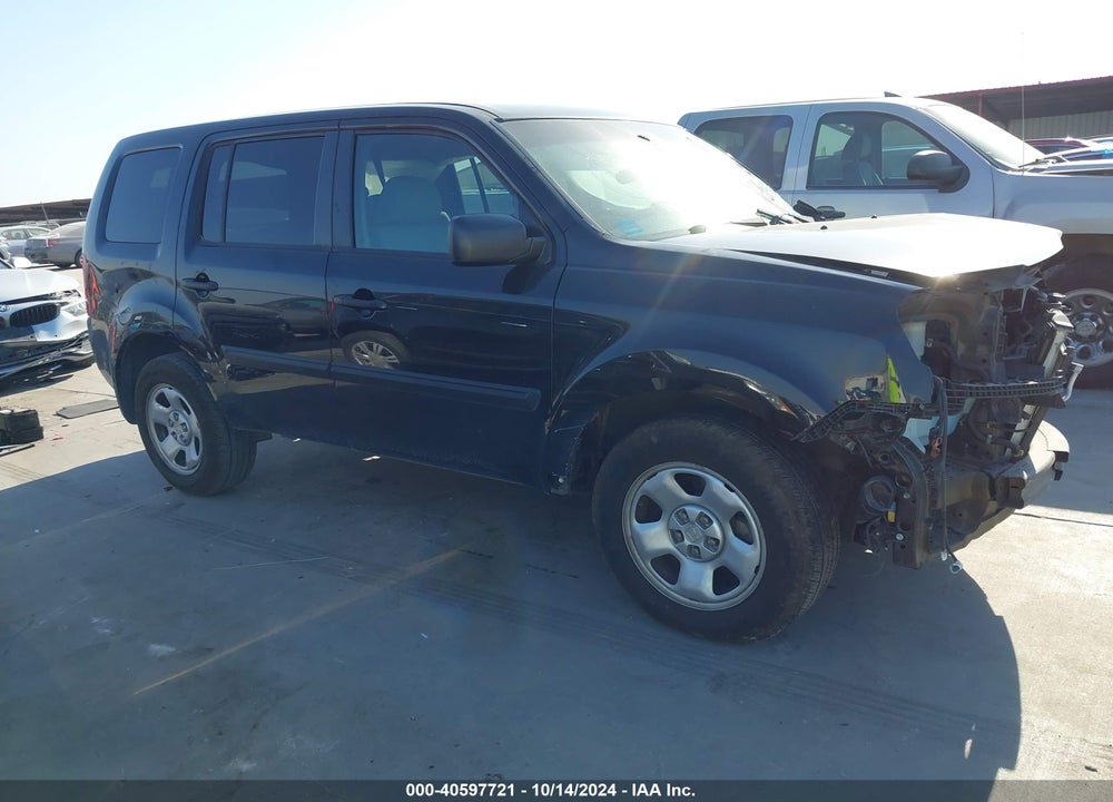 2015 HONDA PILOT LX VIN: 5FNYF3H28FB032004