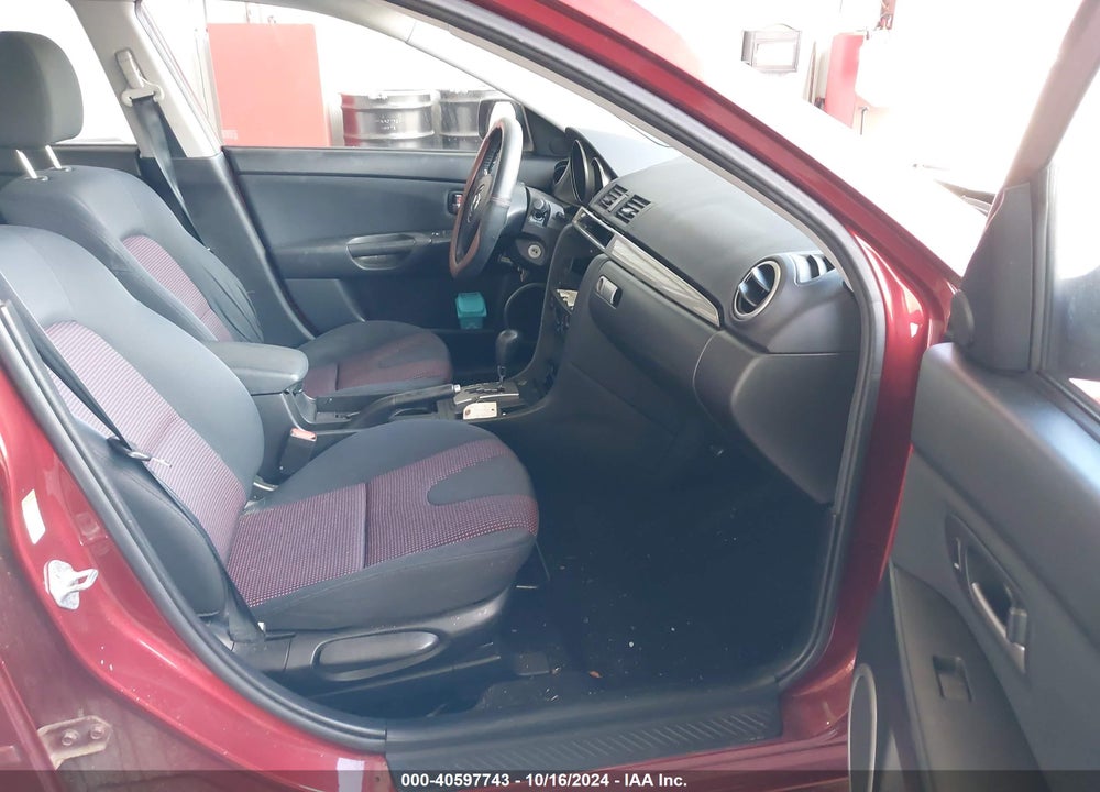 2006 MAZDA 3 S TOURING VIN: JM1BK324261480906