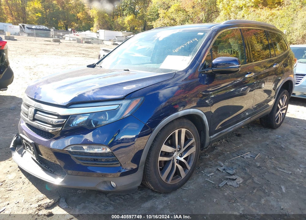 2017 HONDA PILOT TOURING VIN: 5FNYF6H97HB037051