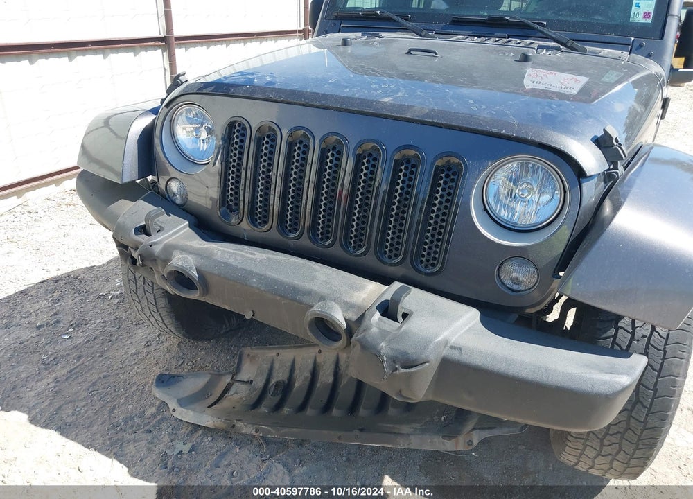 2016 JEEP WRANGLER UNLIMITED SAHARA VIN: 1C4BJWEG6GL311200