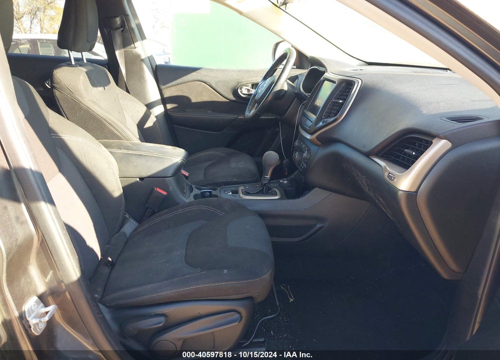 2015 CHEROKEE JEEP  LATITUDE VIN: 1C4PJMCS3FW788133