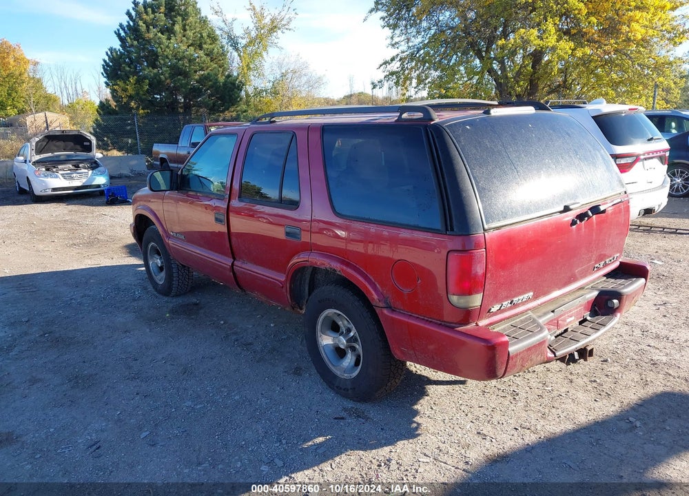2002 CHEVROLET BLAZER LS VIN: 1GNCS13W52K186744