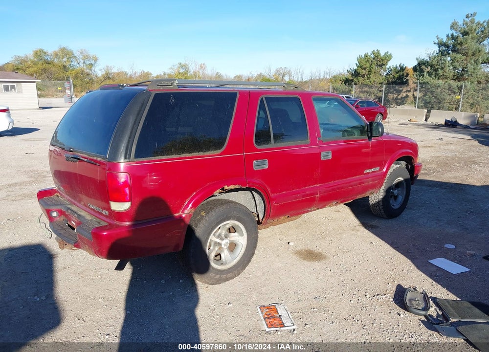 2002 CHEVROLET BLAZER LS VIN: 1GNCS13W52K186744