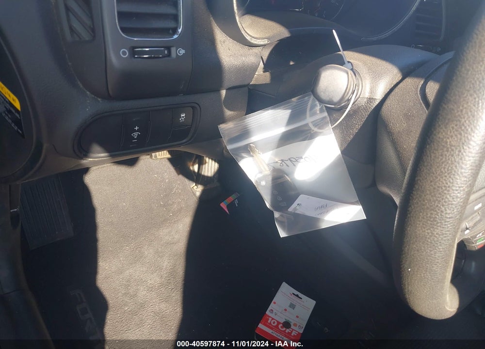 2017 KIA FORTE LX VIN: 3KPFK4A73HE040051