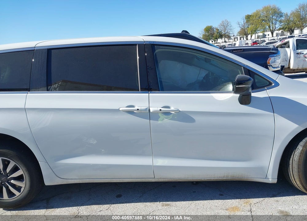 2024 CHRYSLER PACIFICA HYBRID SELECT VIN: 2C4RC1S75RR103853