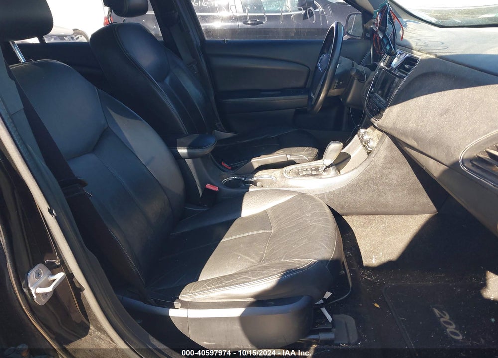 2011 CHRYSLER 200 LIMITED VIN: 1C3BC2FB1BN583175