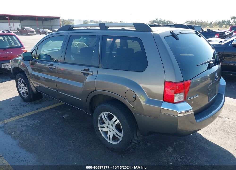 2004 MITSUBISHI ENDEAVOR XLS VIN: 4A4MM31S04E058442