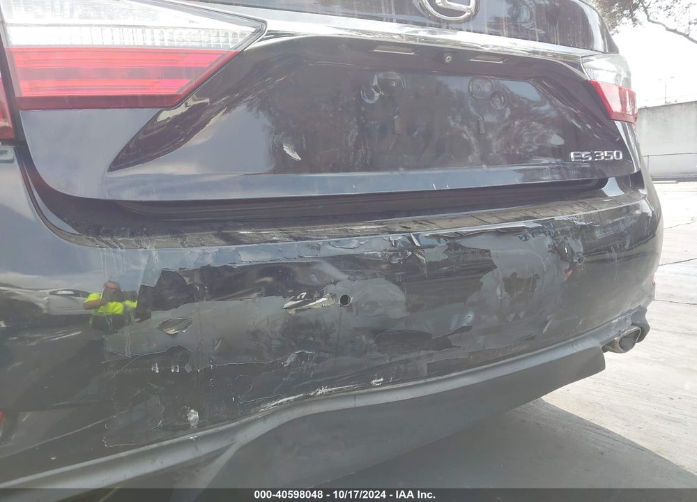2016 LEXUS ES 350 VIN: 58ABK1GG5GU015385