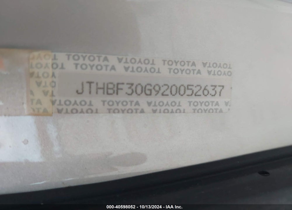 2002 LEXUS ES 300 VIN: JTHBF30G920052637