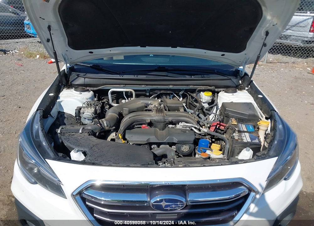 2018 SUBARU OUTBACK 2.5I TOURING VIN: 4S4BSATCXJ3305967