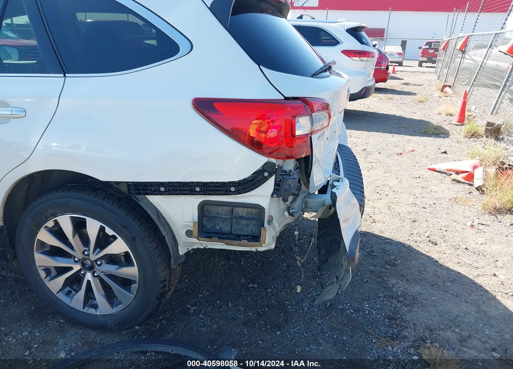 2018 SUBARU OUTBACK 2.5I TOURING VIN: 4S4BSATCXJ3305967
