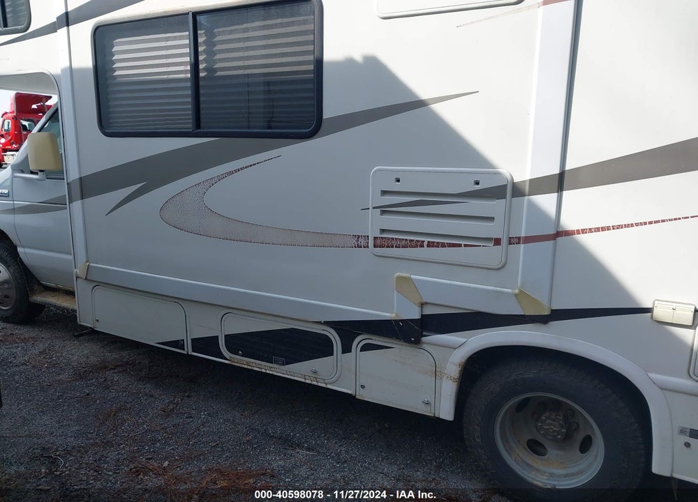 2009 FORD E-450 CUTAWAY VIN: 1FDXE45S99DA89389