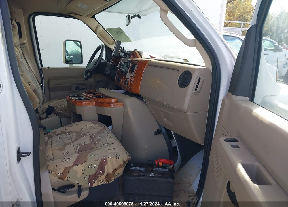 2009 FORD E-450 CUTAWAY VIN: 1FDXE45S99DA89389