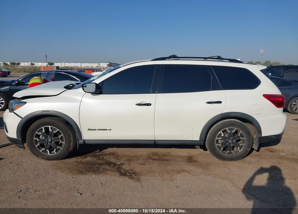 2020 NISSAN PATHFINDER SV 2WD VIN: 5N1DR2BN7LC598906