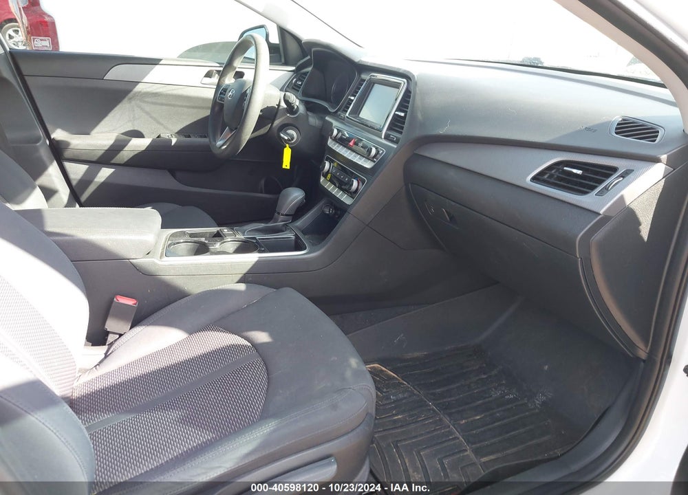 2018 HYUNDAI SONATA SE VIN: 5NPE24AF4JH666793