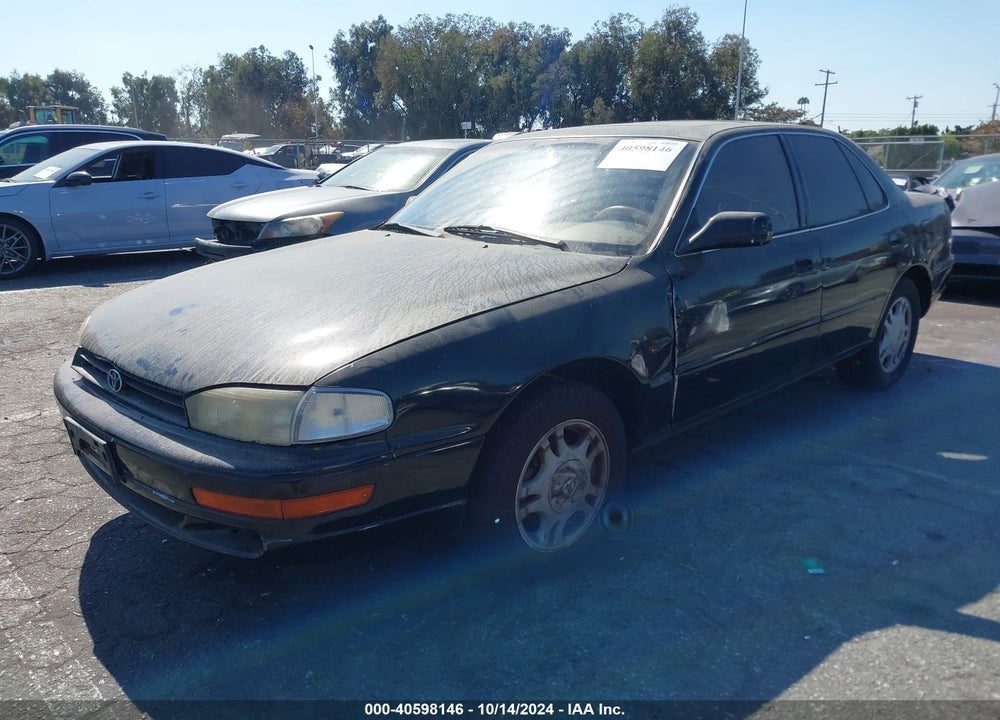 1994 TOYOTA CAMRY XLE VIN: JT2GK13E4R0021669