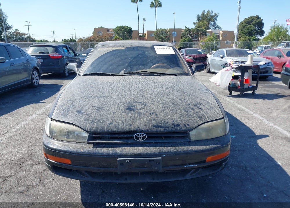 1994 TOYOTA CAMRY XLE VIN: JT2GK13E4R0021669