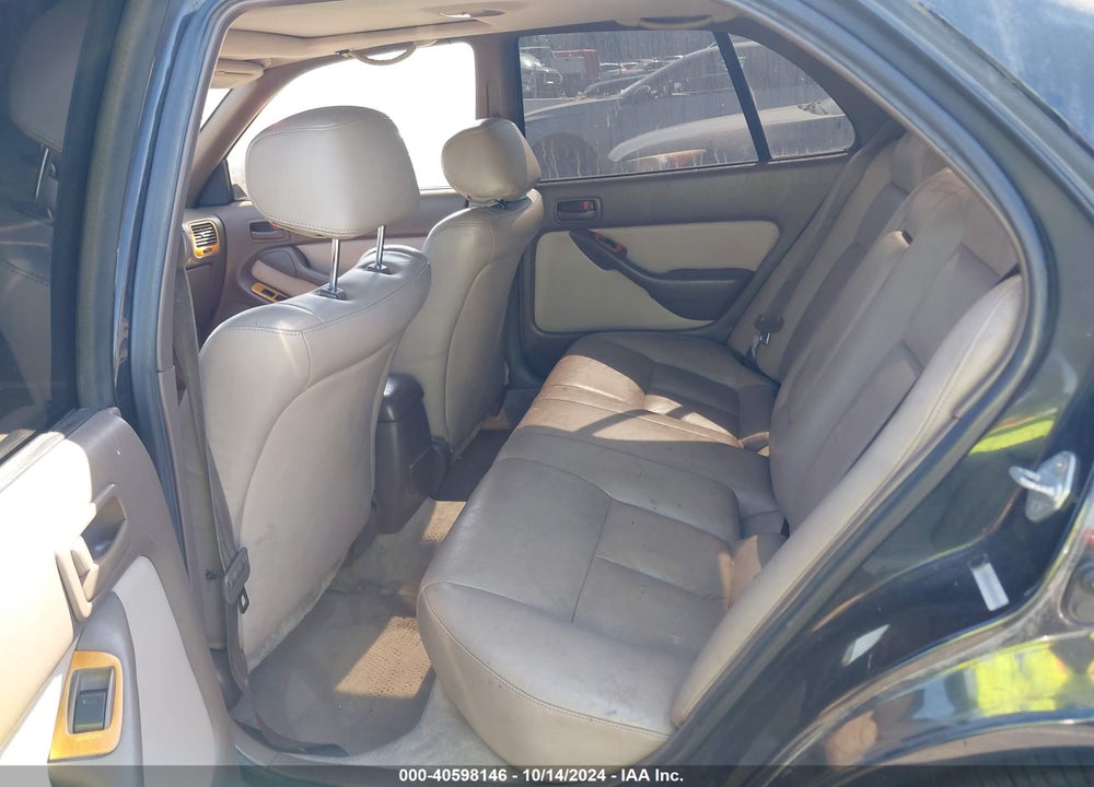 1994 TOYOTA CAMRY XLE VIN: JT2GK13E4R0021669