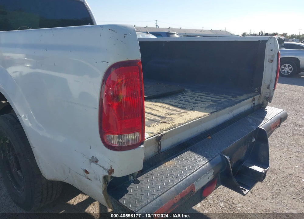 2003 FORD F-350 LARIAT/XL/XLT VIN: 1FDSX30L43EA66036
