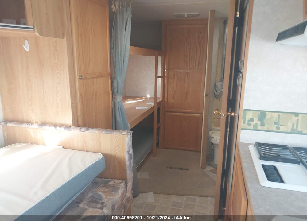 2002 TRAIL LITE TRAVEL TRAILER VIN: 4WY200P2721078827