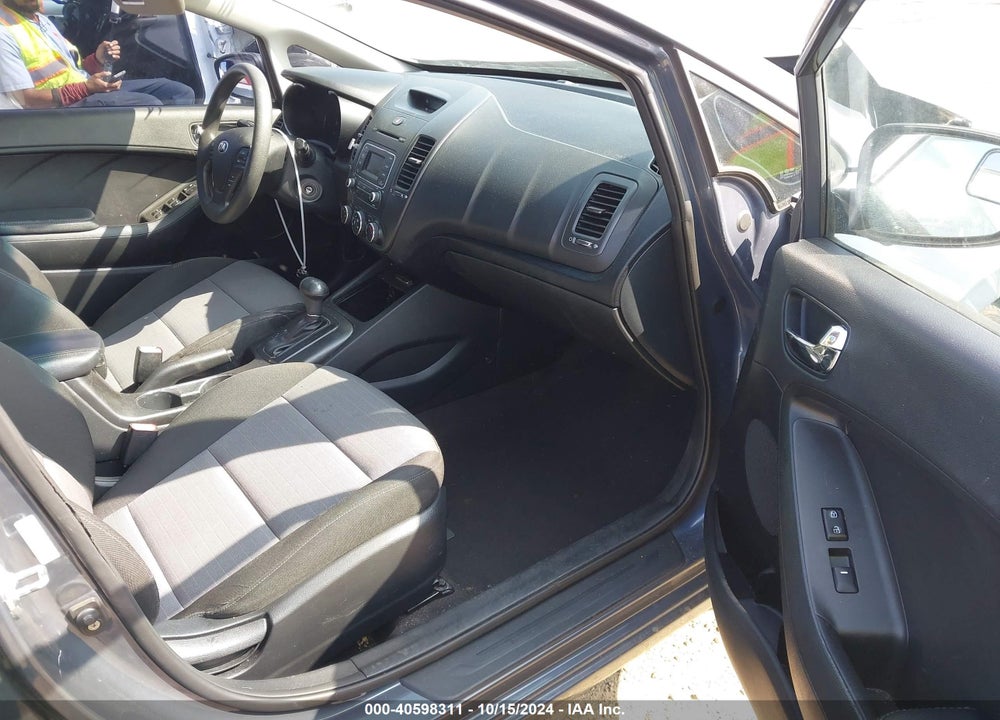 2016 KIA FORTE LX VIN: KNAFK5A83G5636511