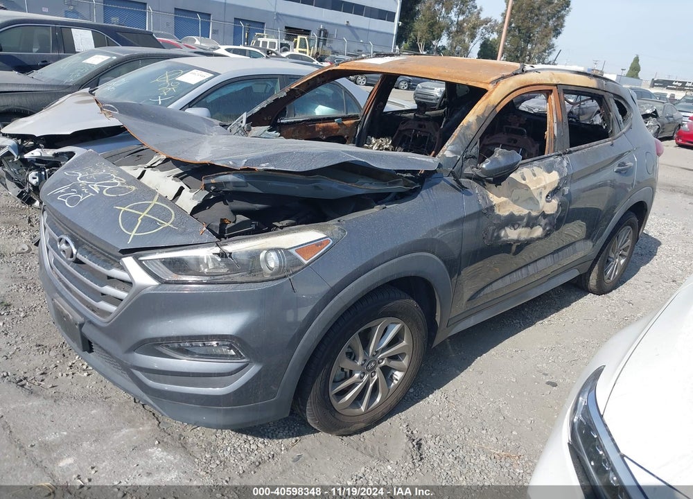 2017 HYUNDAI TUCSON SE VIN: KM8J33A44HU396254