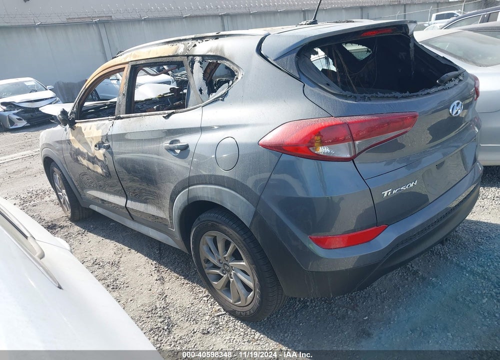 2017 HYUNDAI TUCSON SE VIN: KM8J33A44HU396254