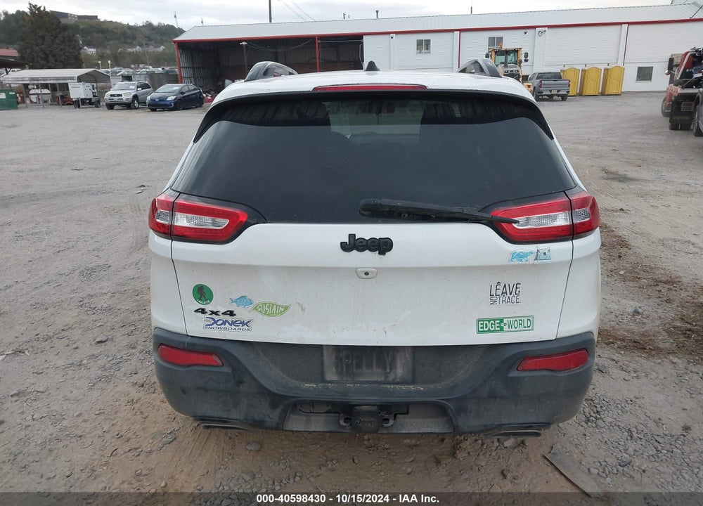 2018 JEEP CHEROKEE LATITUDE 4X4 VIN: 1C4PJMCX0JD505770