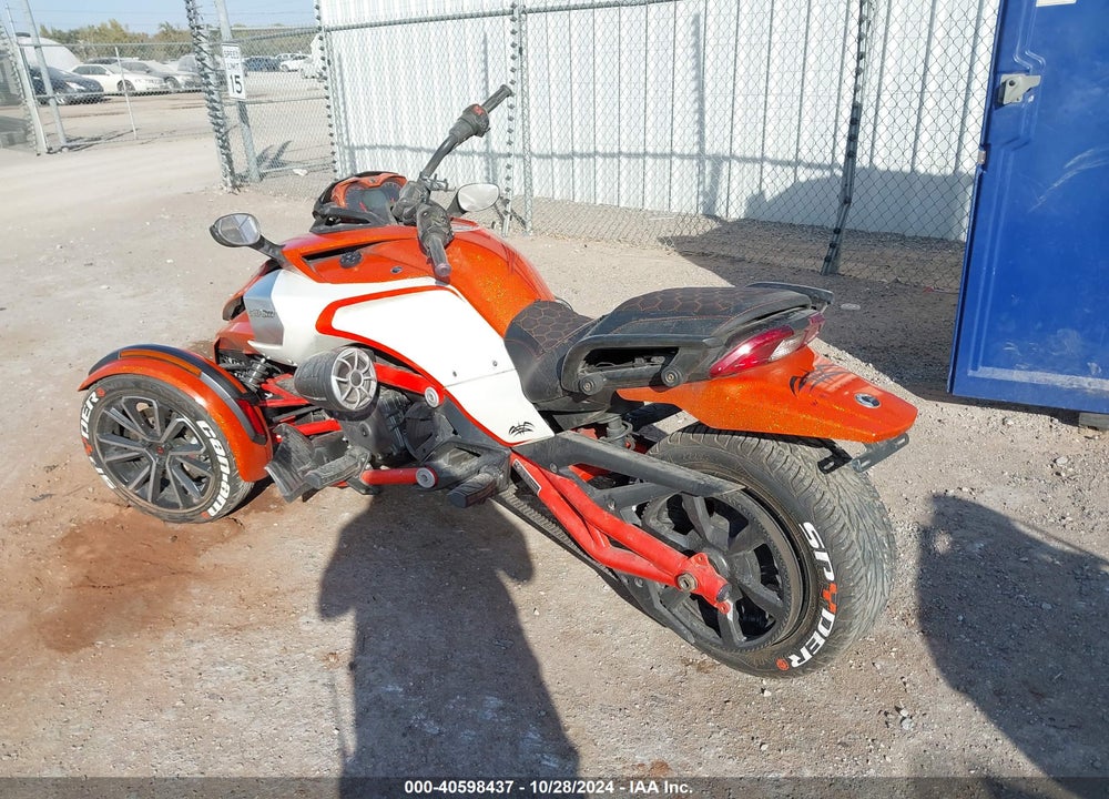 2015 CAN-AM SPYDER ROADSTER F3/F3-S VIN: 2BXRDDD26FV003182